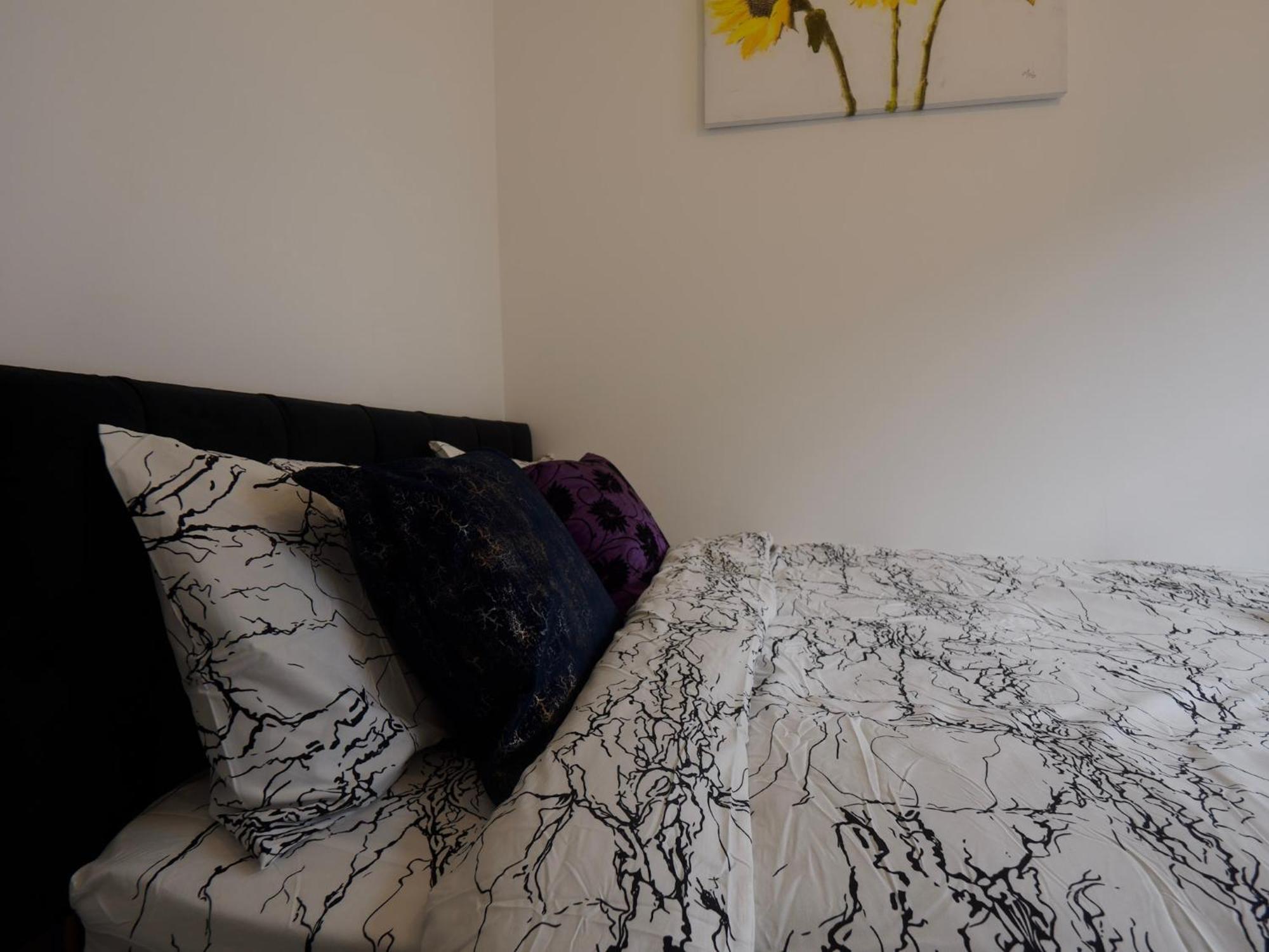 Chatham Lodge Cosy Large Double Room 1 Stoke-on-Trent Экстерьер фото